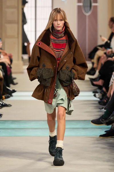 Look 55